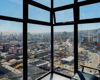 Downtown TJ Ave Revolucion 1BR Suite 10th floor - Tijuana