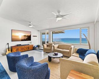 North Shore Beach House, 4bd, Ac, Parking, Wifi, King Beds - Waialua