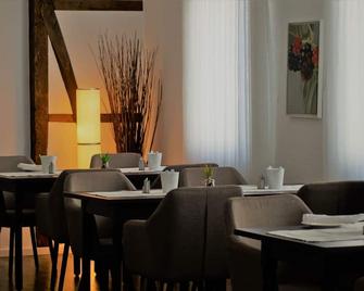 Hotel-Restaurant Zum Schwanen - Wermelskirchen - Restaurant