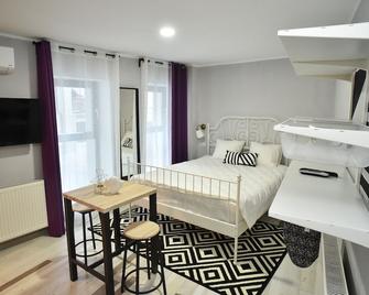 Heights Accommodation City Center - Bucarest - Chambre