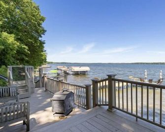 Clearwater Lake House - Annandale - Balcony