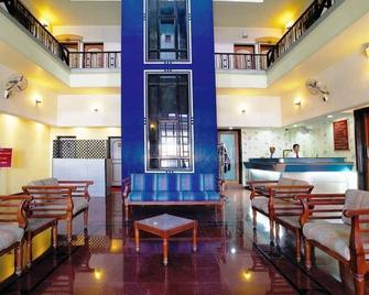 Pioneer Hotel - Silvassa - Restaurant