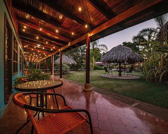 Beach Break Resort - ג'אקו - פטיו