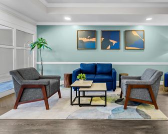 MainStay Suites Roanoke Airport - Roanoke - Oleskelutila