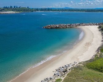 Waratah - Iluka - Playa