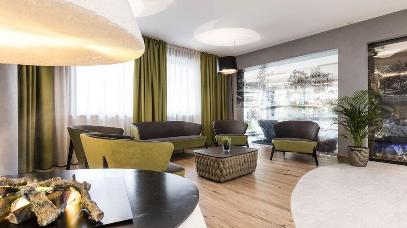 Hotel Clara