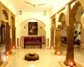 Dev Niwas - Heritage Hotel - Bundi - Lobby