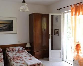 Residence Augusto - Capoliveri - Спальня