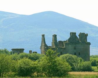 Comfortable ground floor flat with stunning coastal views, Glencaple. - Dumfries - Building