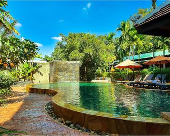 Central Privilege Hotel - סיאם ריפ - בריכה