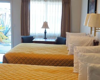 Wild Rivers Motor Lodge - Brookings - Ložnice