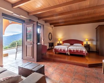 Mala Villa - Males - Bedroom