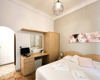 Affittacamere Creuza de Ma' - Levanto - Bedroom