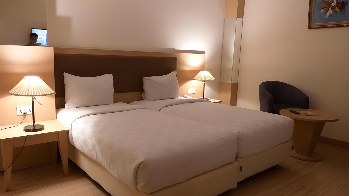 أو واي أو 666 دي جراندي هوتل باتام