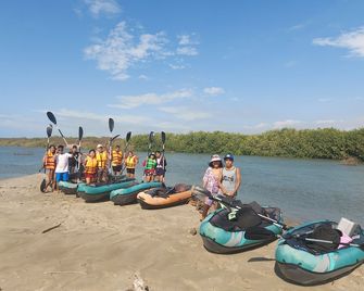 Puerto Pizarro Inn - Tumbes