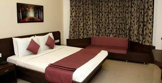 Hotel Gulzar Towers - Jabalpur - Bedroom