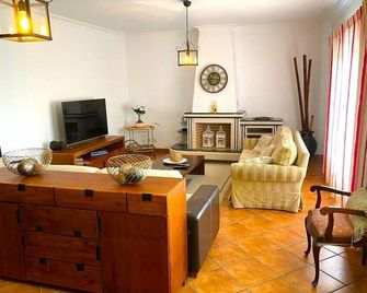 Quinta do Alto dos Pinheiros - Rio Maior - Sala de estar