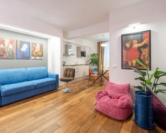 [DOLLY HOUSE - navigli - fashion district] modern apartment in the city center - Milano - Soggiorno