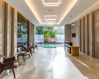 Ar Suites Jewels Royale - Koregaon Park Nx - Пуна - Лоббі