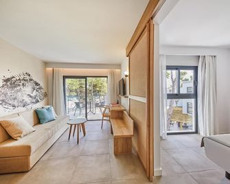 Sofia Alcudia Beach - אלסודיה - סלון