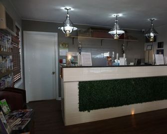 Harvest Drive Family Inn - Renovated Rooms - Intercourse - Recepción