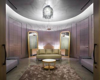 ميزون جلاد جيجو - جيجو - ردهة