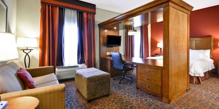 Image of hotel: Hampton Inn & Suites Brenham