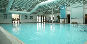 愛丁堡機場希爾頓逸林酒店 - 新橋 - 愛丁堡 - 游泳池