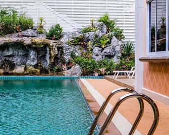 Chokdee Place - Sakon Nakhon - Pool