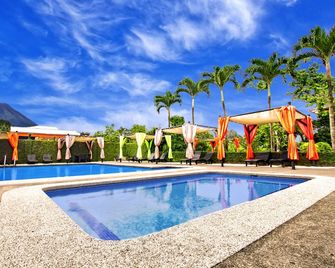San Bosco Inn - La Fortuna - Piscina