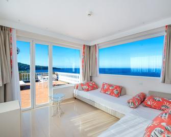 Hotel Corallo Sorrento - Sant'Agnello - Phòng khách