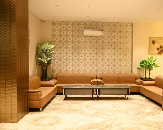 club skypark hotel&resort - Neemuch - Lobby