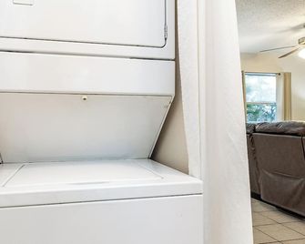 Suites of Tarpon Springs! - Tarpon Springs - Lavanderia