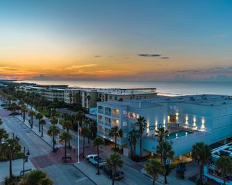 The Palms Oceanfront Hotel - Isle of Palms - Gebäude