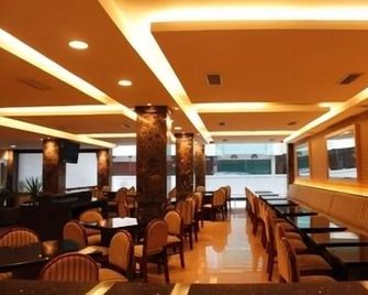 Grand Sakura Hotel - Medan - Restaurant