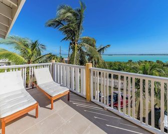 Bright and Roomie Bottle Creek Apartments - Whitby - Balcony