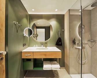 H+ Hotel Eschborn - Eschborn - Banheiro