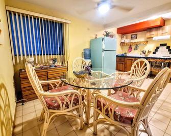 Nice Apartment, Equipped Near The Malecon And The Beach - La Paz - Comedor