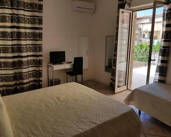 B&B Dimora del centro - Scalea - Bedroom