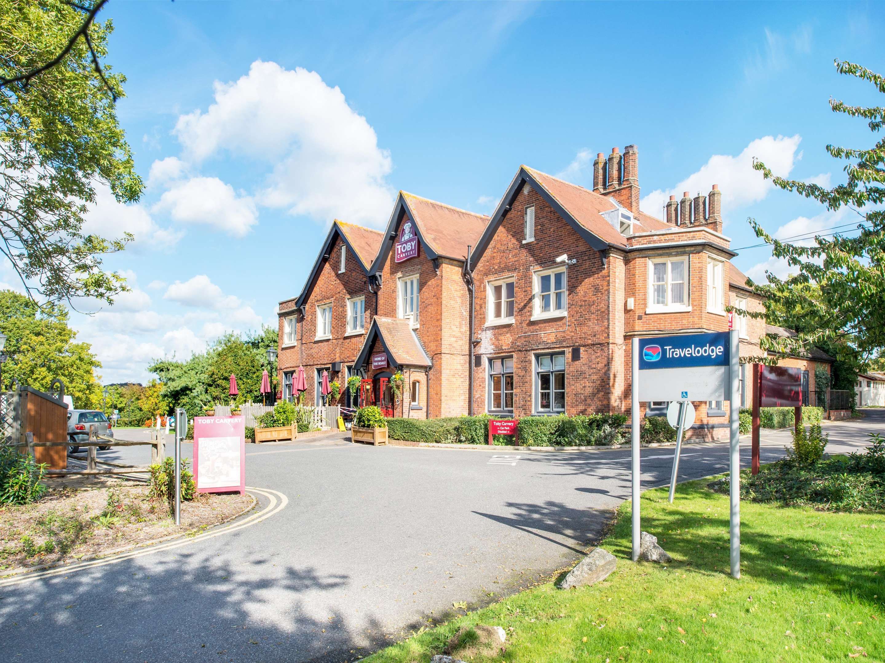 Travelodge Basildon Wickford - Basildon - Building