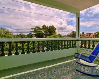 Hostal la Raque - Caibarién - Balcony