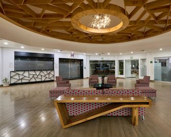 Holiday Inn Tuxtla Gutierrez By IHG - Tuxtla Gutiérrez - Lobby