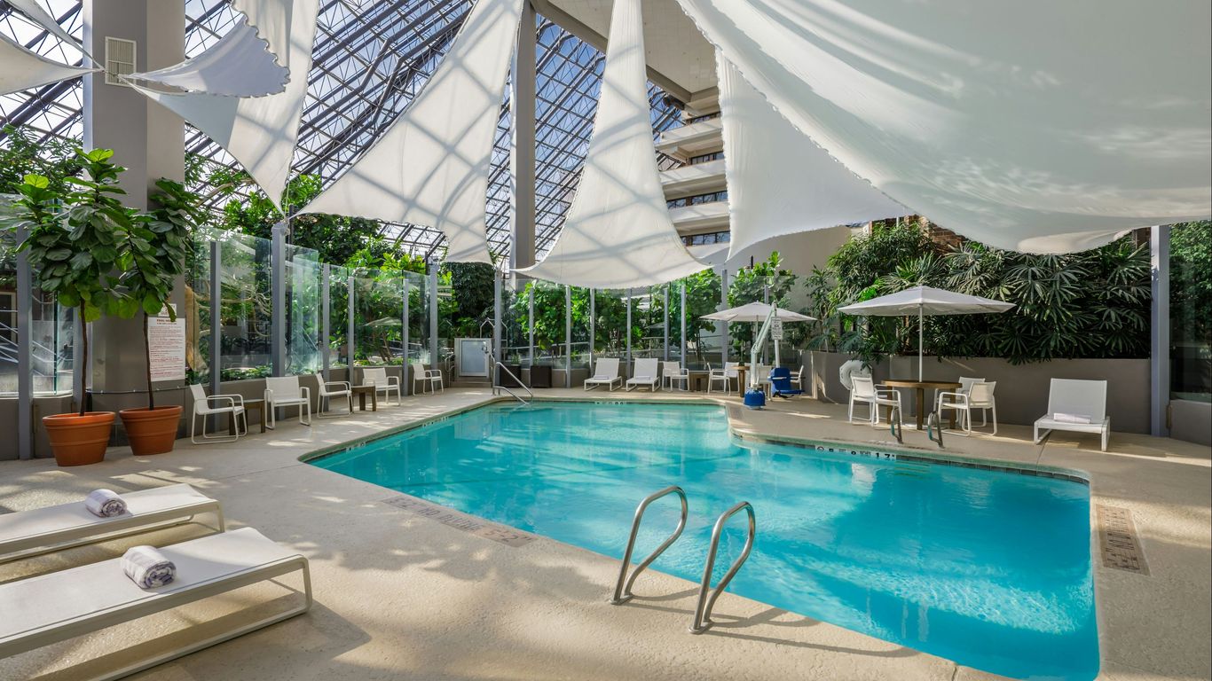 DoubleTree by Hilton Hotel Rochester