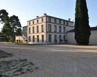 The Cathar Cottage, Pennautier - Lovely, Traditional Village House - Pennautier - Bâtiment