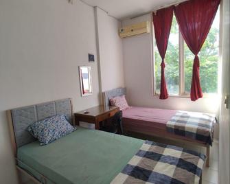 Hotel Mk 27 - Surabaya - Bedroom