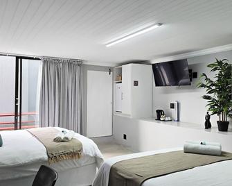 Vincent Valley Lodge - East London - Bedroom