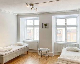 Cozy Apartment In Visby With Kitchen - Visby - Bedroom