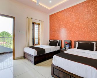 Hotel O Catha Castle - Pattanapuram - Bedroom
