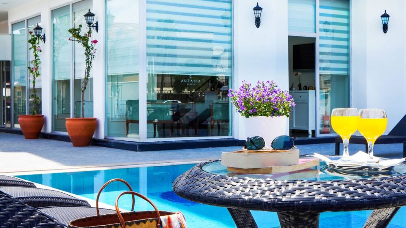 Aurasia Sea Side Hotel