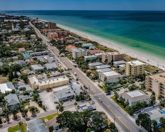 Blue Water Beachside Villa 6 - Clearwater Beach - Beach